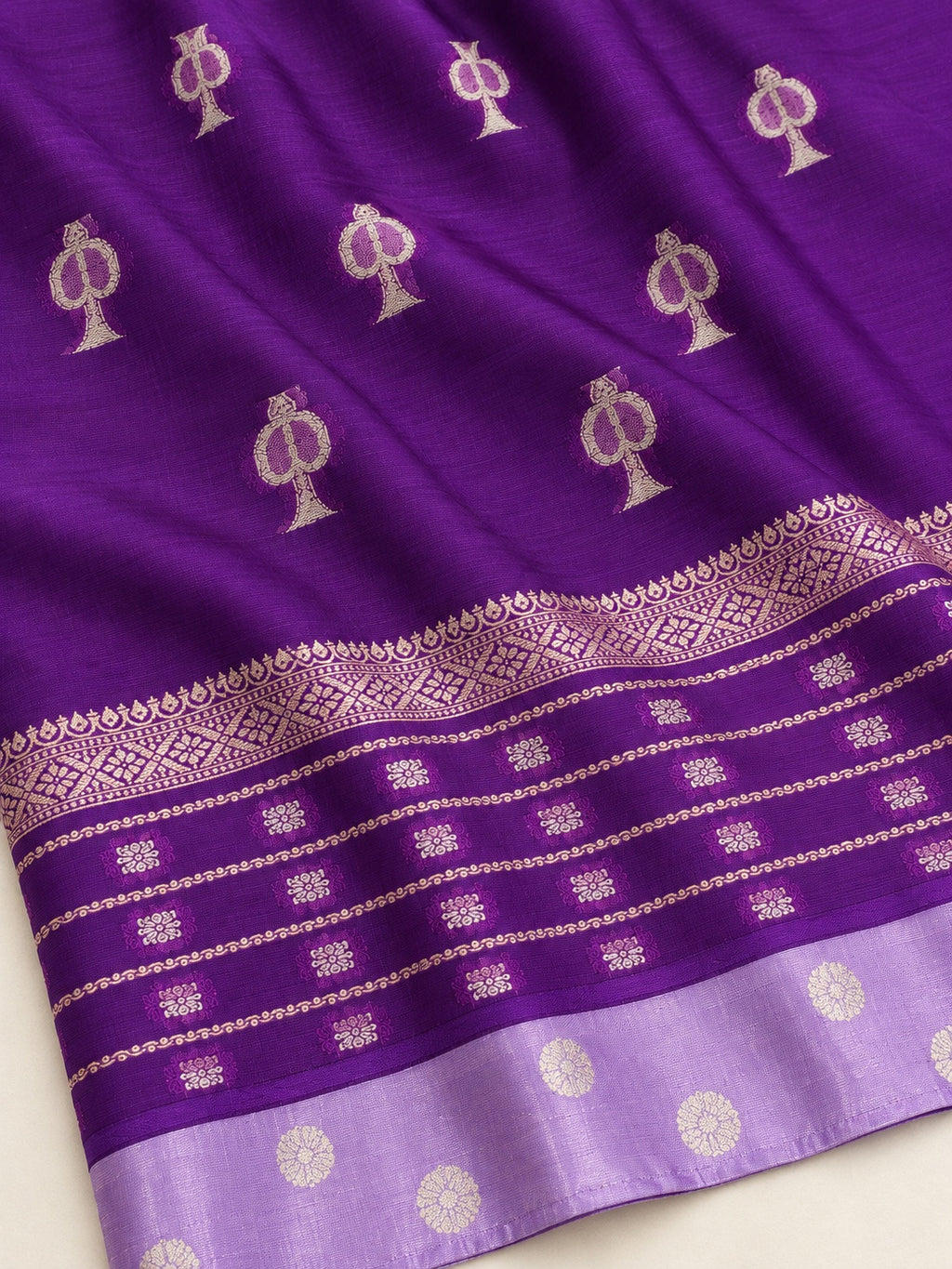 Royal Purple Saree with Silver Zari Motifs – border and motif detail