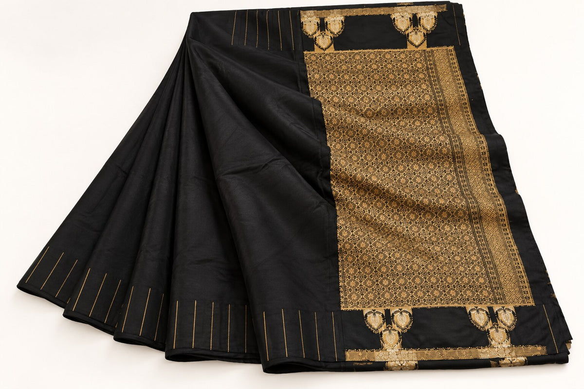 Black Saree with Antique Gold Zari Pallu – border and motif detail